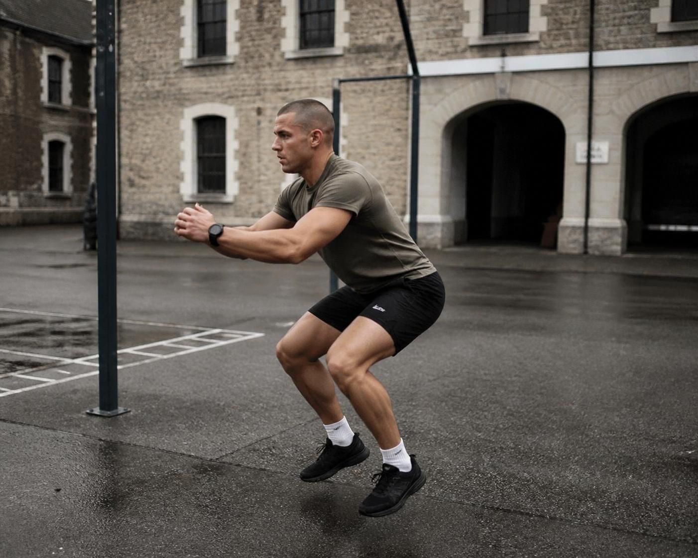 découvrez un programme d'exercices jambes sans matériel pour développer votre explosivité et renforcer vos muscles rapidement chez vous.