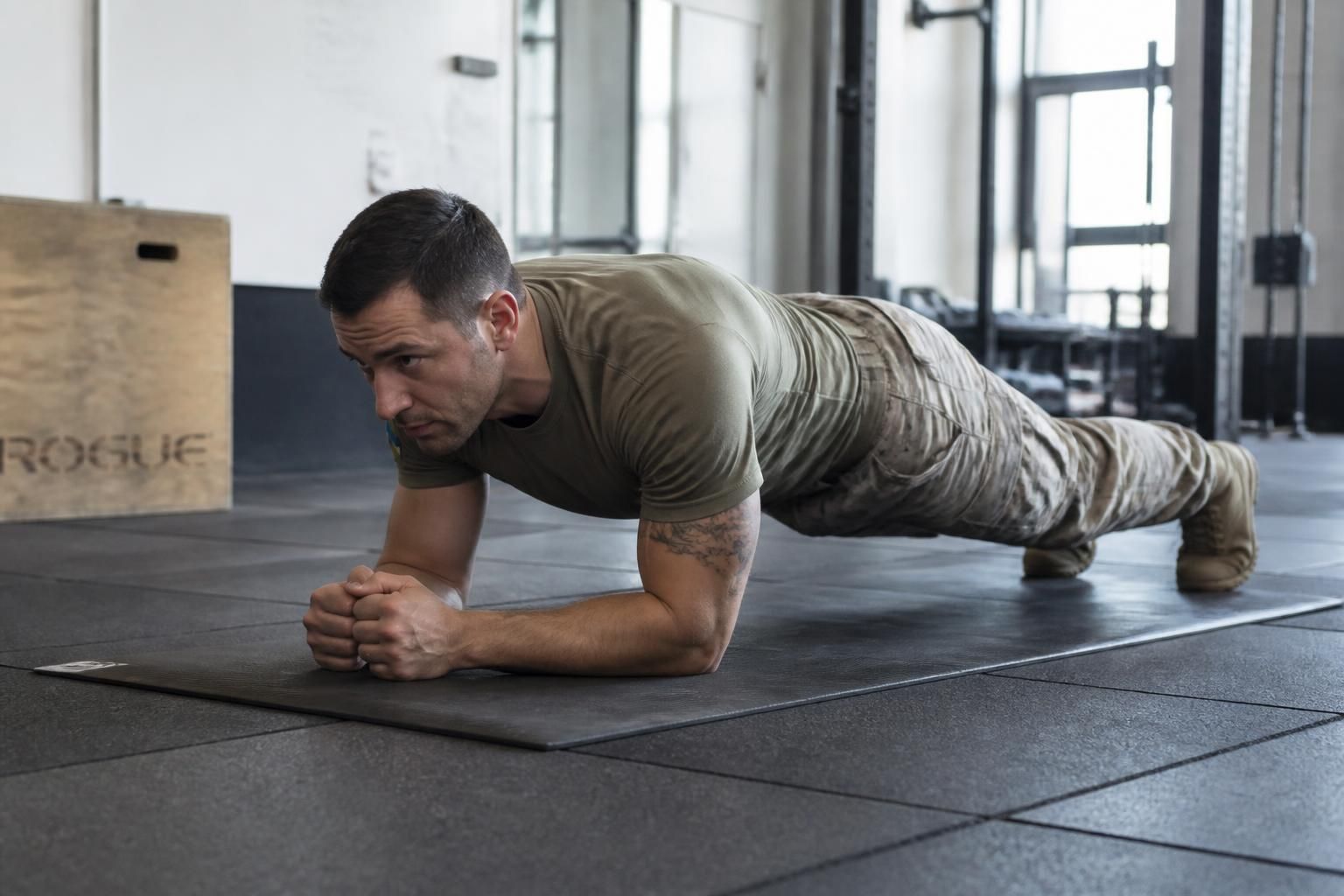 découvrez les véritables avantages du gainage pour renforcer votre corps, améliorer votre posture et prévenir les blessures grâce à des bienfaits scientifiquement prouvés.