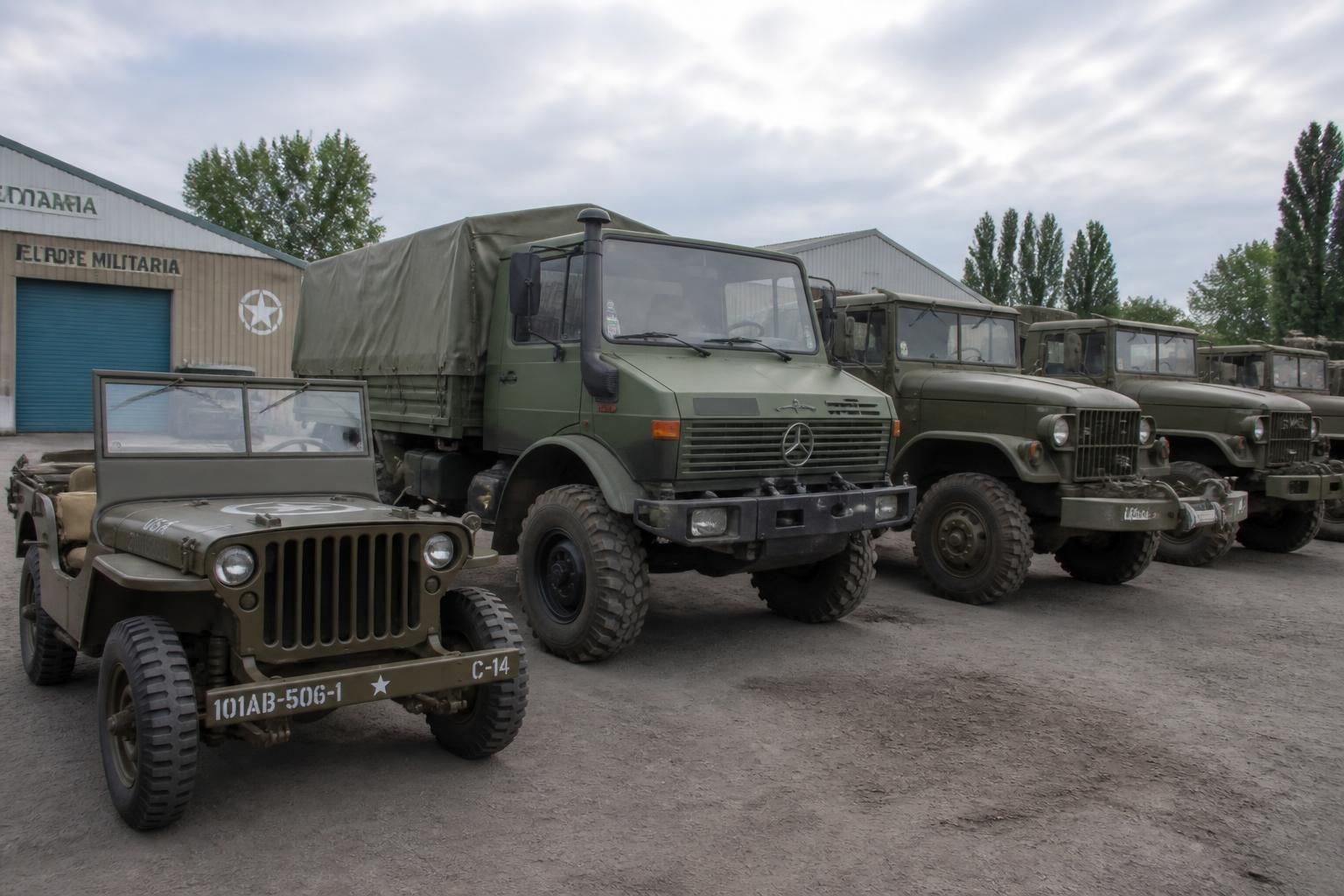 découvrez où acheter une jeep ou un unimog d'occasion dans le surplus militaire. guide complet pour trouver des véhicules robustes et fiables à prix avantageux.