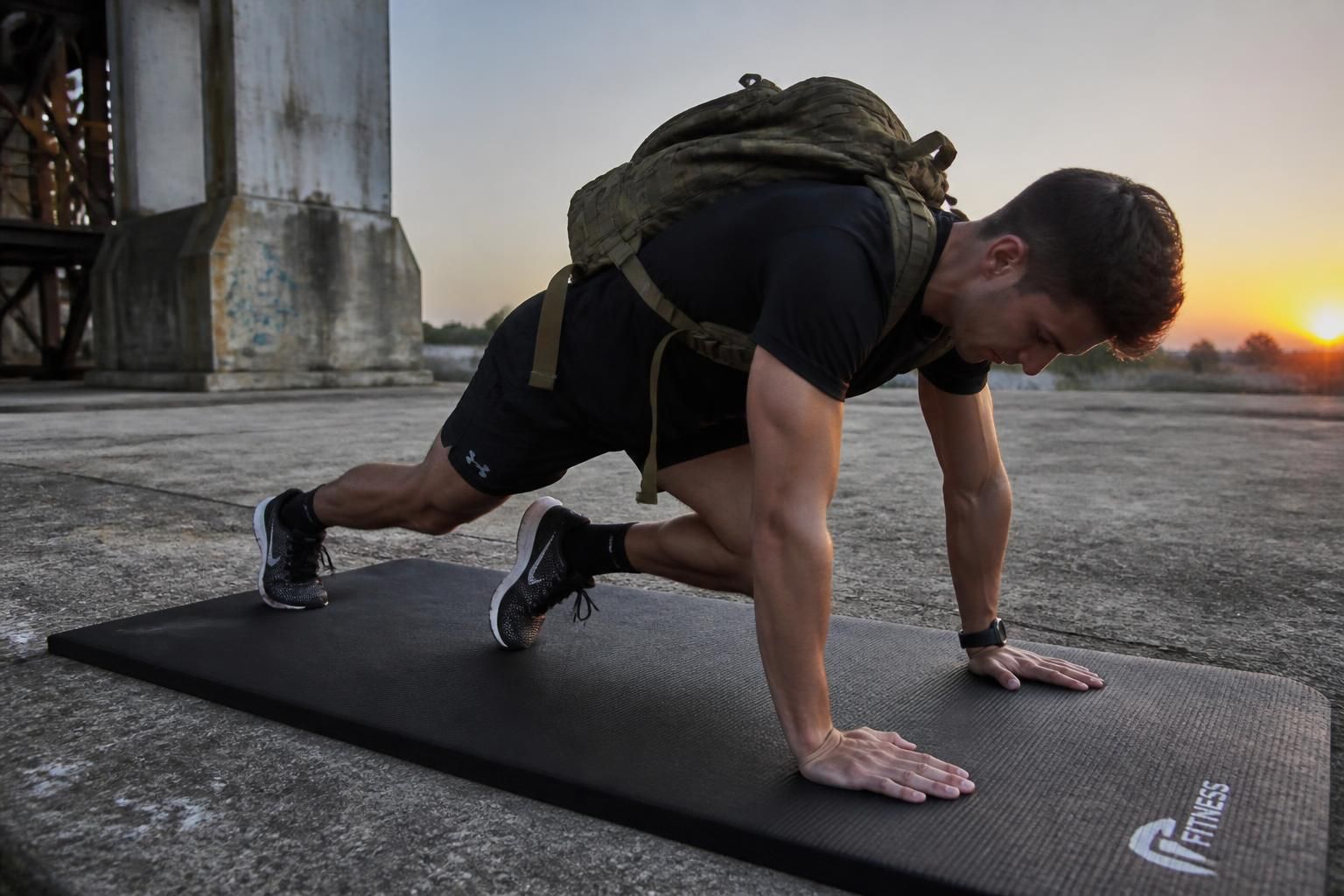 découvrez les critères essentiels pour choisir un tapis de sol fitness adapté et profitez pleinement de vos entraînements en extérieur.